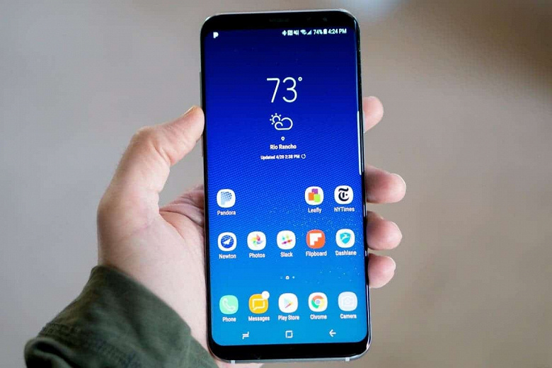 Пользователи смартфонов Samsung начали следить друг за другом