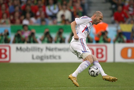 Как делать финт Зидана (марсельская рулетка)