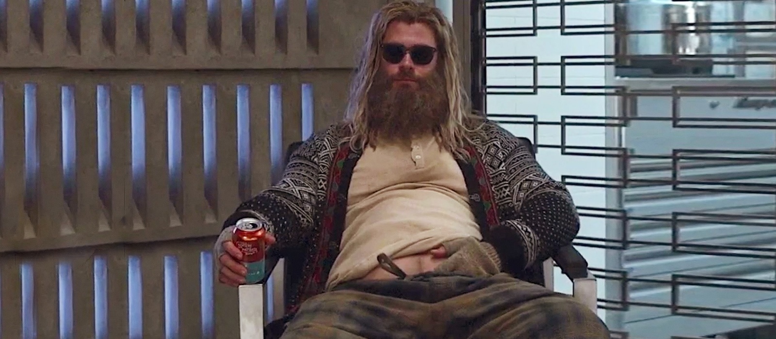 Марк Руффало выложил новую фотографию толстого Тора. Так актер поздравил Криса Хемсворта