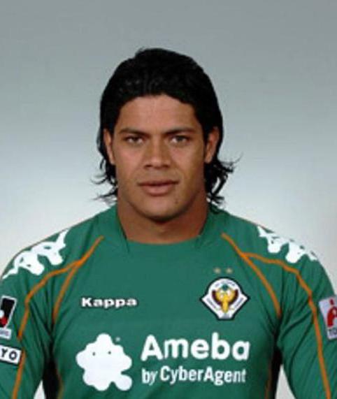 Где играет Халк после Зенита?