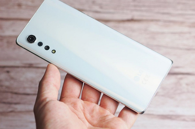 Новый супербюджетник Samsung радует характеристиками. Galaxy A02 получит большой аккумулятор, нормальную зарядку и платформу Qualcomm