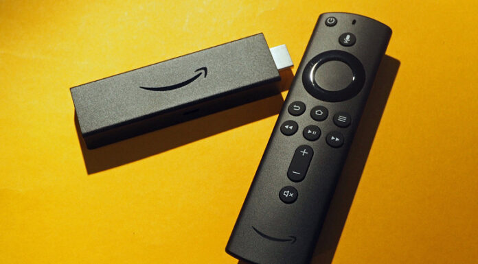 Целый Android TV в формате флэшки с 4K от Motorola