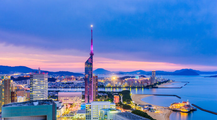 Первая беспилотная электричка вышла на маршрут в Японии