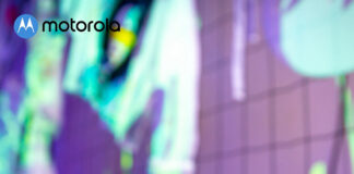 Легендарная раскладушка стала хитом в России. Даже январские поставки Motorola RAZR 5G раскуплены