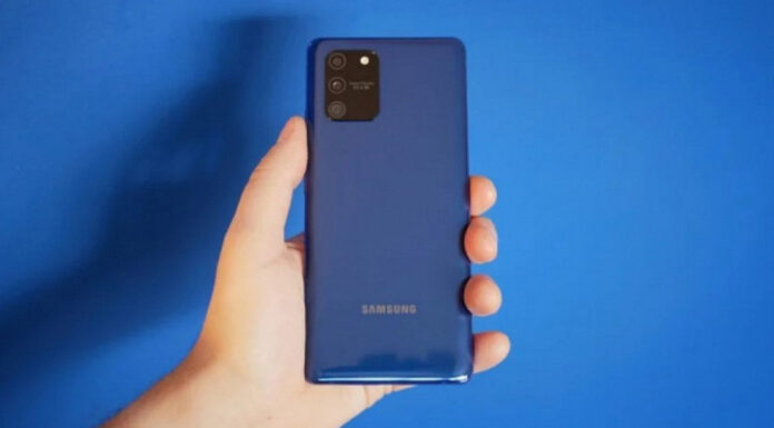 Samsung умеет удивлять. Компания неожиданно обновила до One UI 3.0 и Android 11 смартфон Galaxy S10 Lite