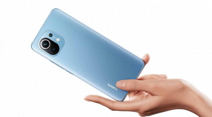 Покупатели Xiaomi Mi 11 в итоге получают зарядное устройство и кабель за 1 цент