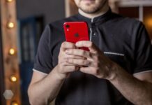 iPhone XR: все еще стоит покупать?