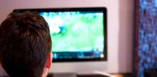 Причины, почему CS: GO лучше Valorant