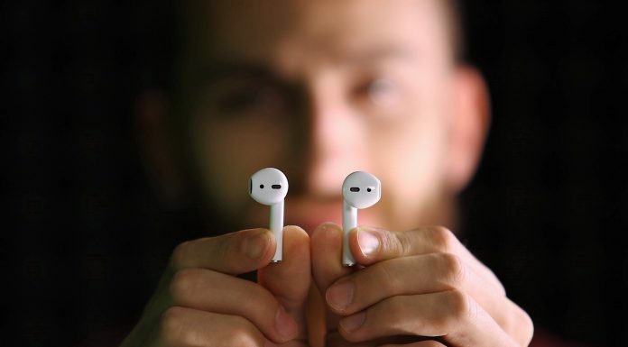 Покупка наушников от фирмы Эпл