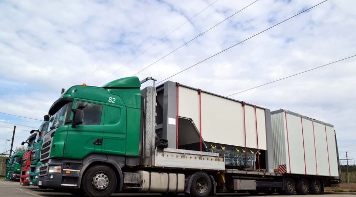 Кто в Украине перевозит негабаритный и опасный груз