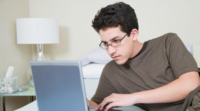 Купить в-баксы: зачем они нужны в игре Fornite