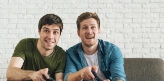 Где узнать все полезное о приставке PS4