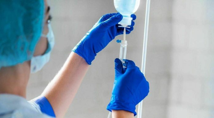Капельница от похмелья: что это за услуга