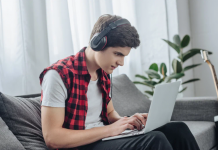 Каким образом можно сэкономить на покупке мощного ноутбука, проживая в северной столице: советы