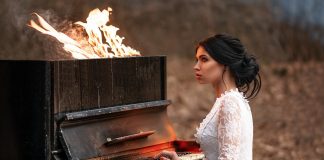 Как профессионально научиться играть на фортепиано: советы