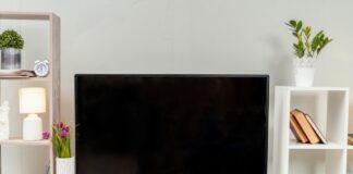 Телевизоры в Мелитополе для гостиной, кухни и дачи как выбрать