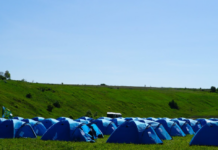 Установка полевых лагерей: ключевые этапы и советы для организации комфортного отдыха