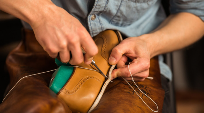 Реставрация кожаной обуви в Москве: возвращаем жизнь любимым моделям