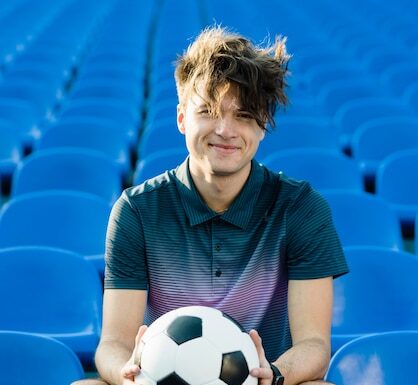 Лучшие фланговые защитники Бундеслиги для старта в FIFA 26