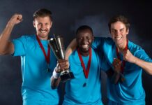 Лучшие фланговые защитники Эредивизи для старта в FIFA 25